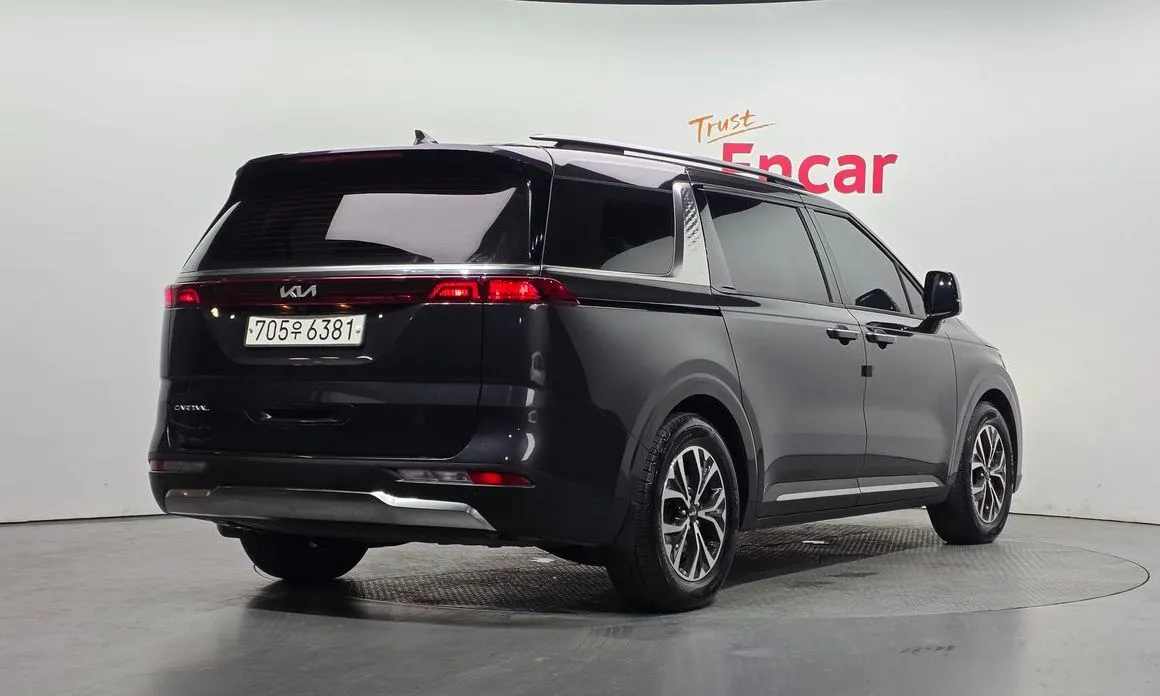 Kia Carnival 2023 из KR, фото 2
