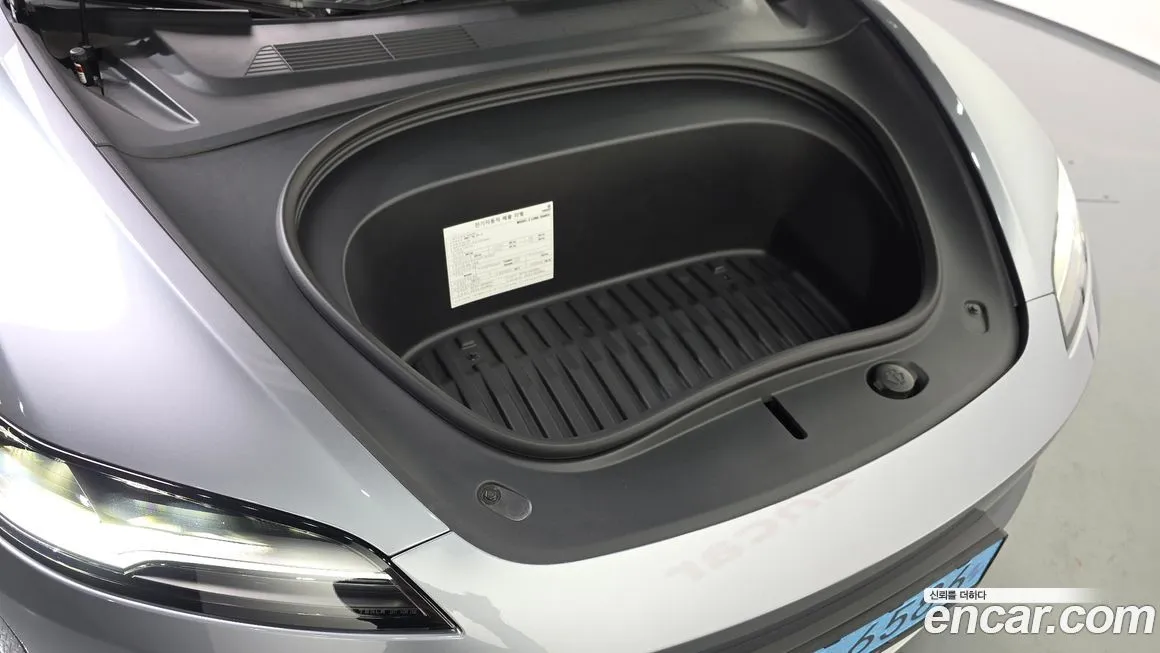 Tesla Model 3 — фото 7