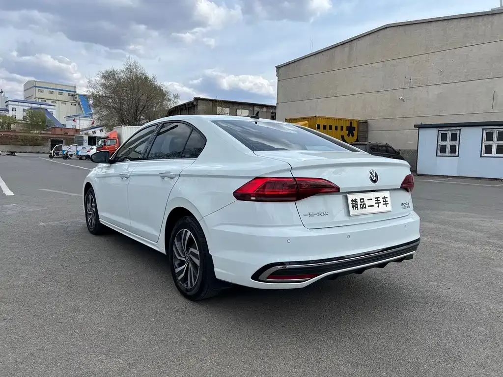 Volkswagen Bora 2023 из CN, фото 6