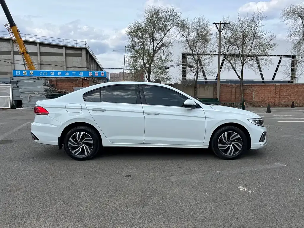 Volkswagen Bora 2023 из CN, фото 3