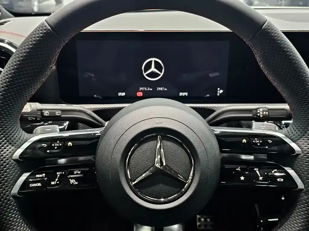 Mercedes-Benz CLA (Import) — фото 10
