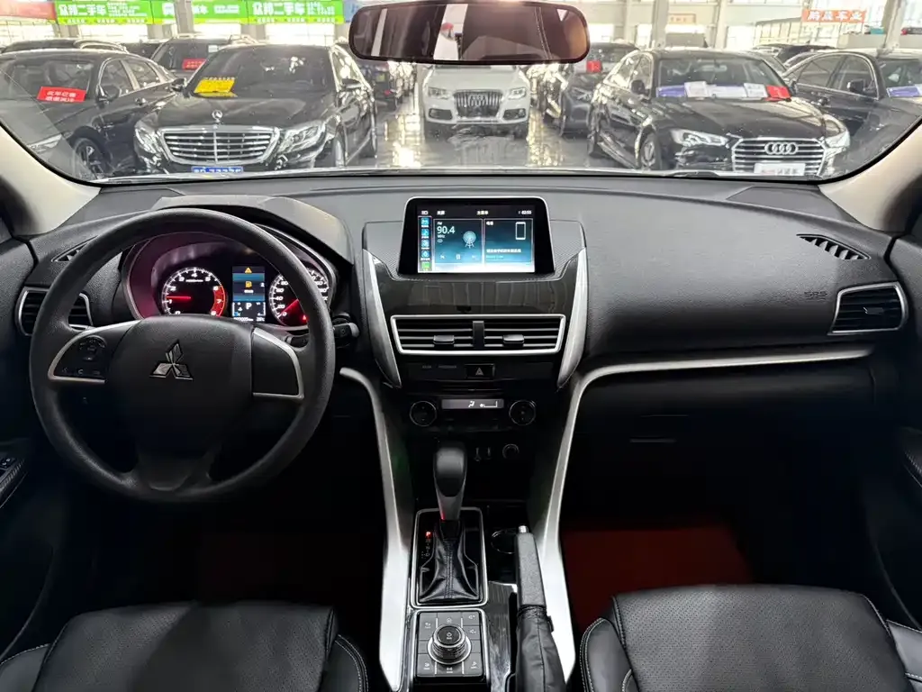 Mitsubishi Eclipse Cross — фото 3