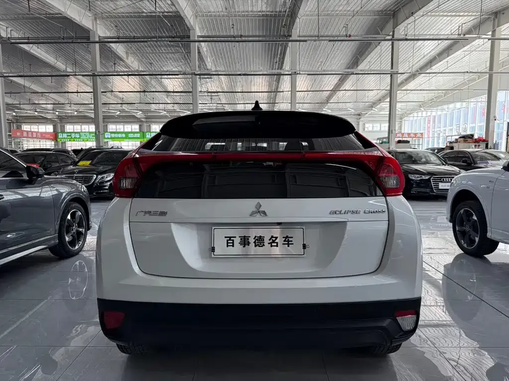 Mitsubishi Eclipse Cross — фото 6