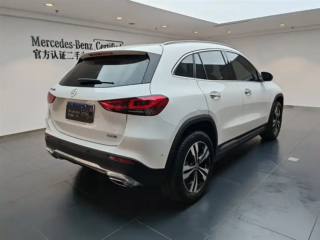 Mercedes-Benz GLA — фото 6