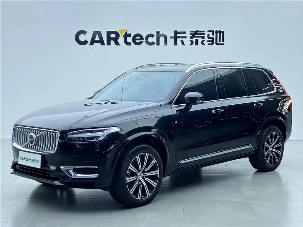 Volvo XC90 — фото 1