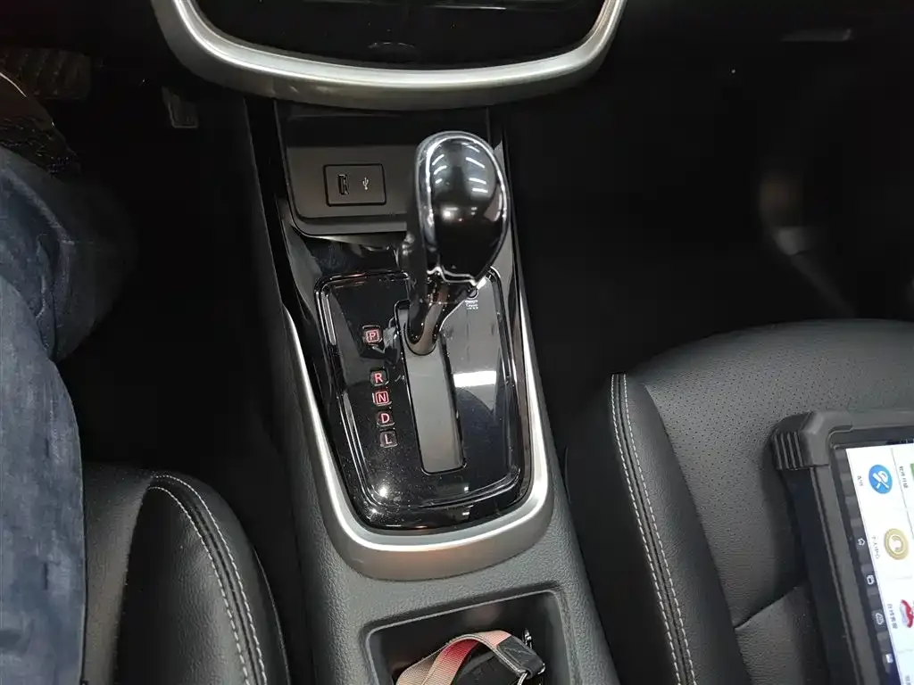 Nissan Tiida 2022 из CN, фото 6