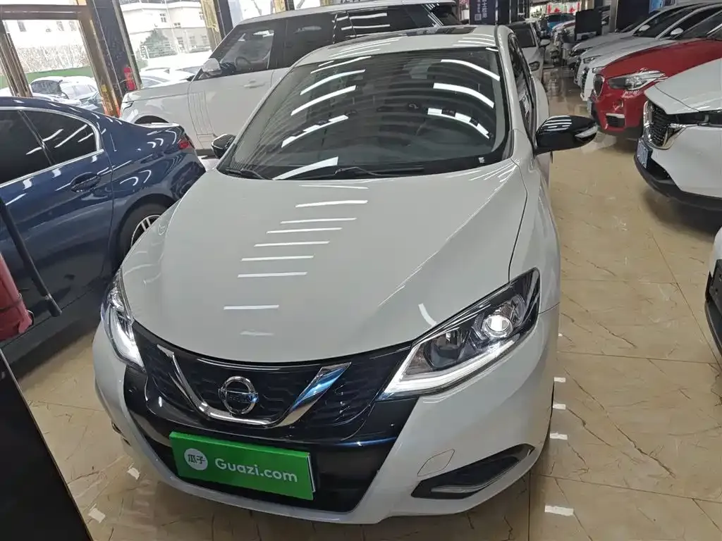 Nissan Tiida 2022 из CN, фото 10