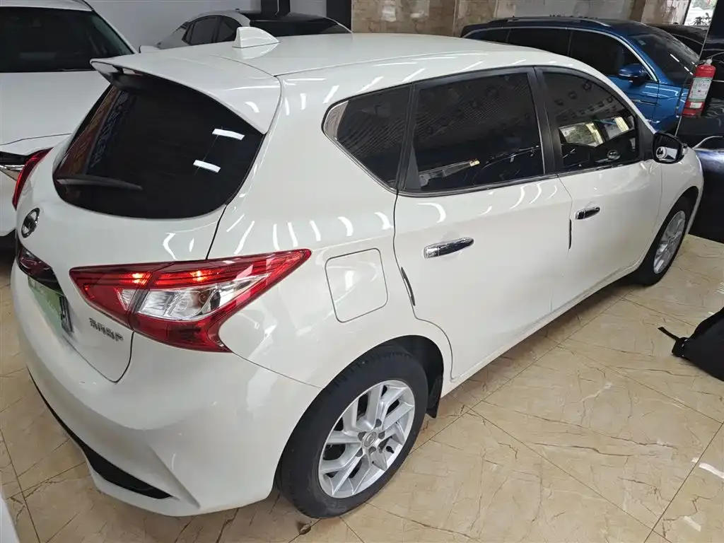 Nissan Tiida 2022 из CN, фото 5