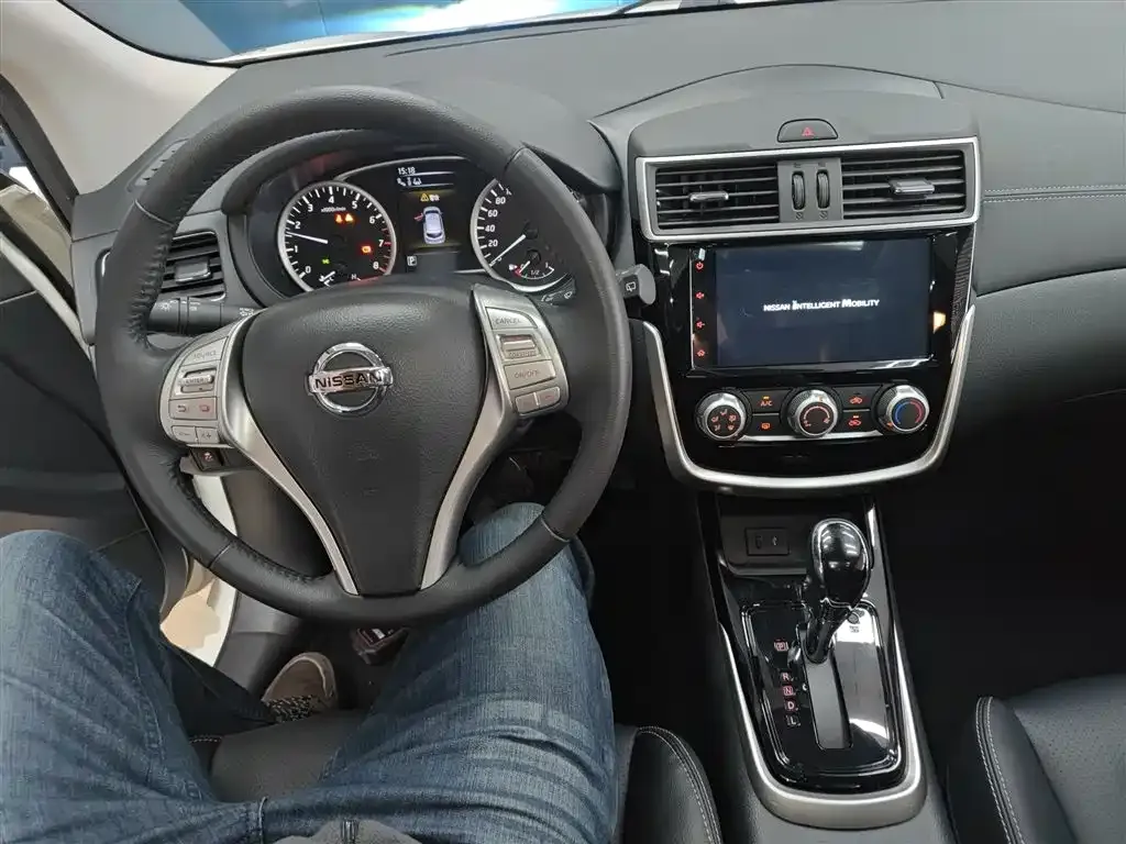 Nissan Tiida 2022 из CN, фото 8