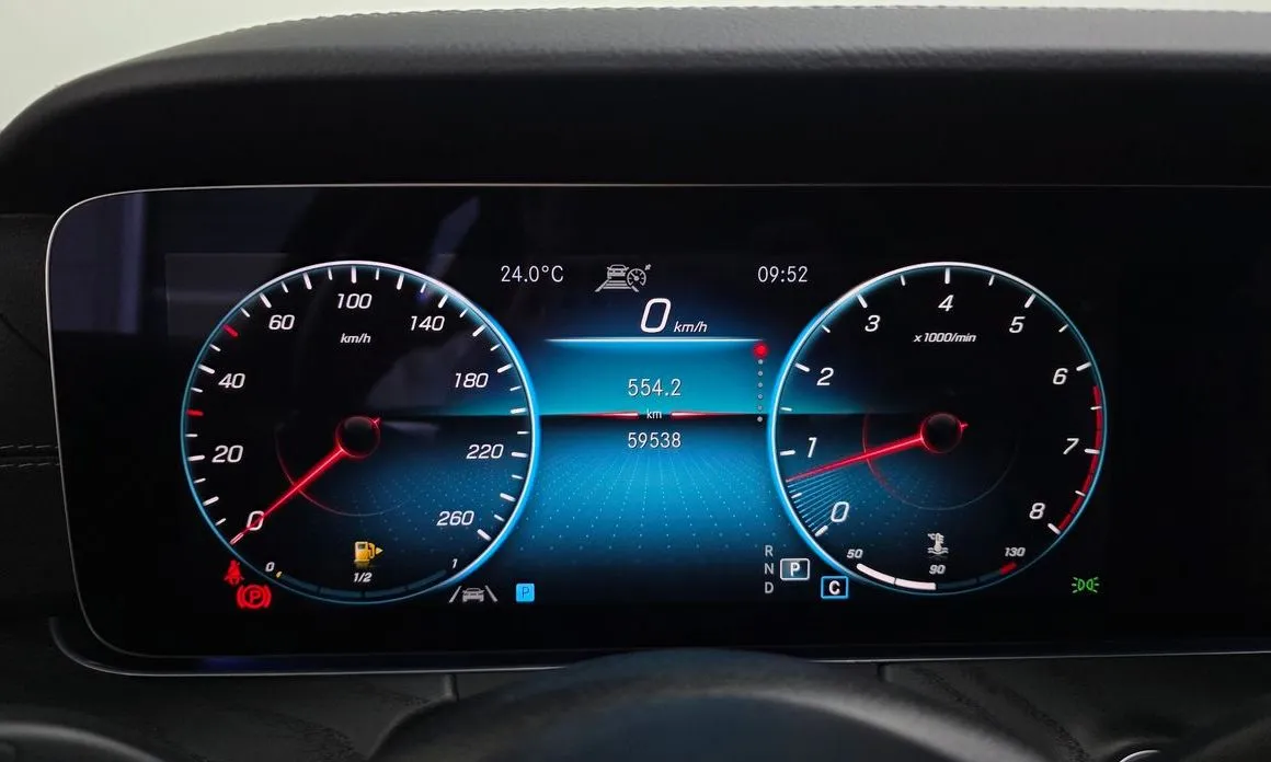 Mercedes-Benz E-Class 2023 из KR, фото 5