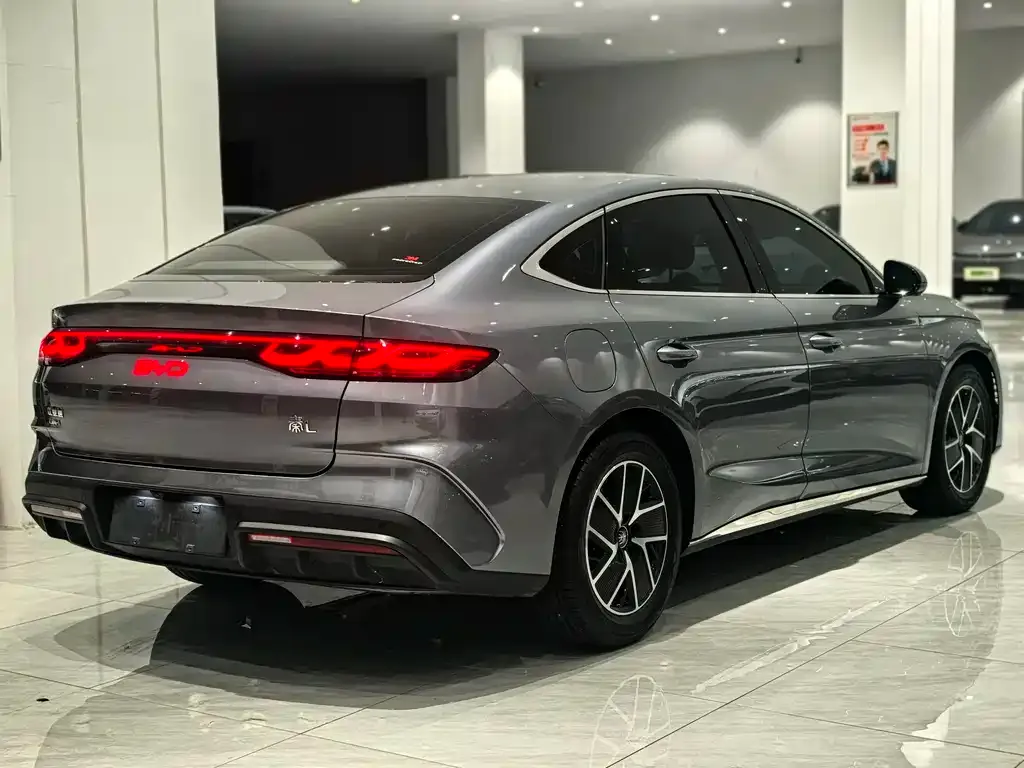 BYD Qin L — фото 6