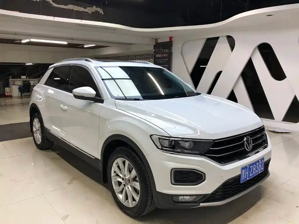 Volkswagen T-Roc — фото 4