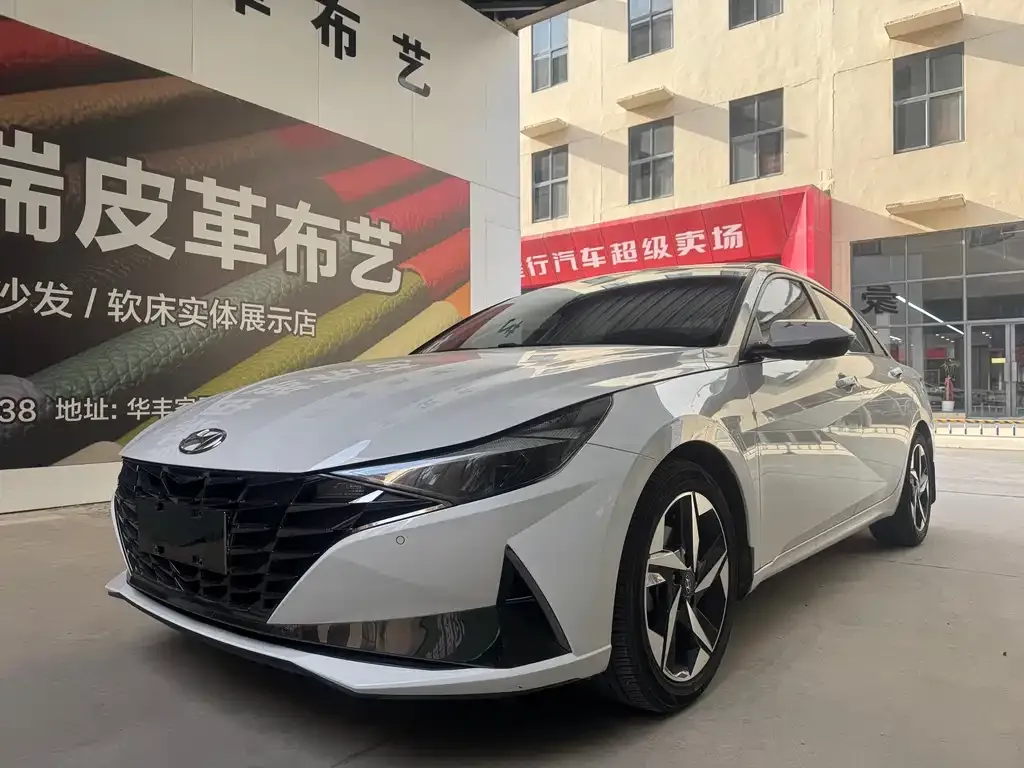 Hyundai Elantra 2022 из CN, фото 1