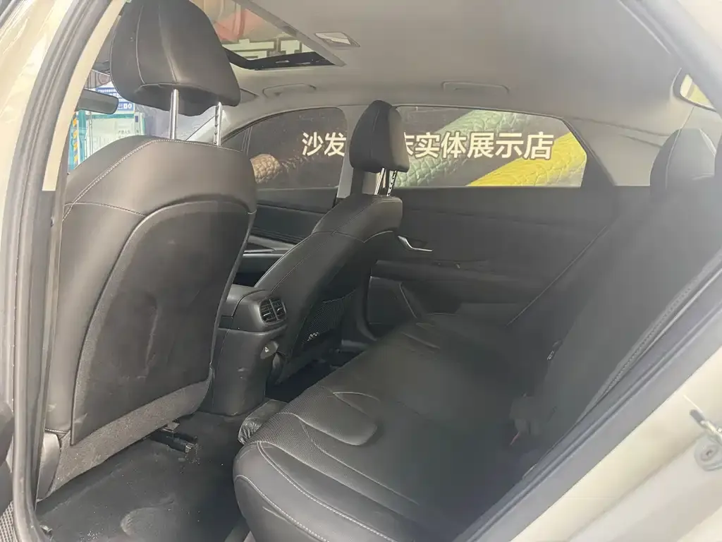 Hyundai Elantra 2022 из CN, фото 7