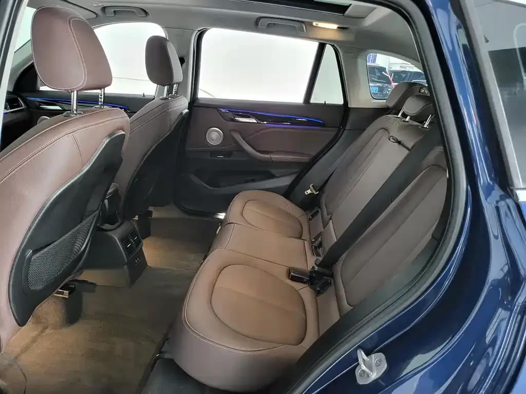 BMW X1 2021 из CN, фото 7