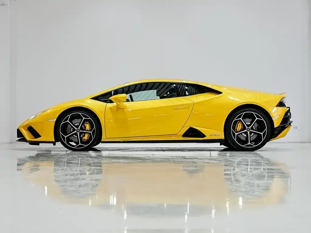Lamborghini Huracan — фото 9