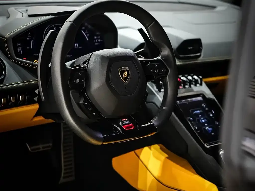 Lamborghini Huracan — фото 2