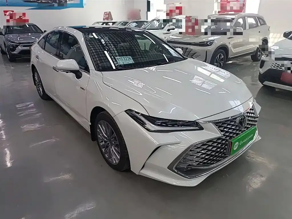 Toyota Avalon — фото 10