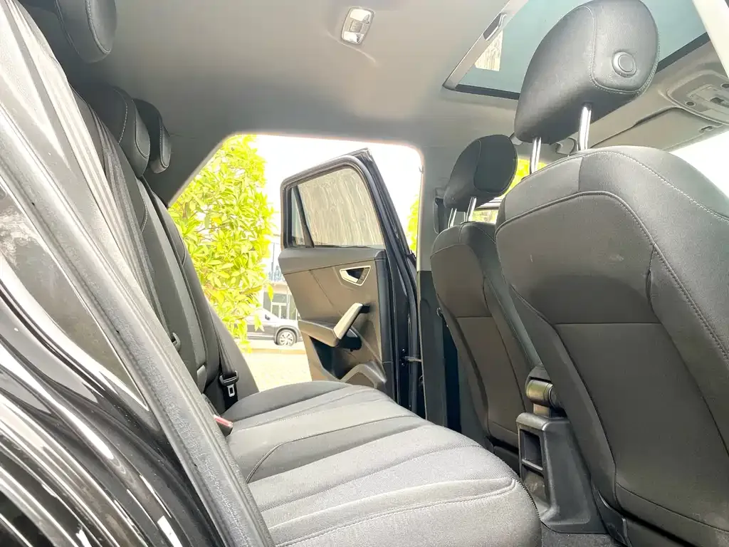 Audi Q2L 2021 из CN, фото 2