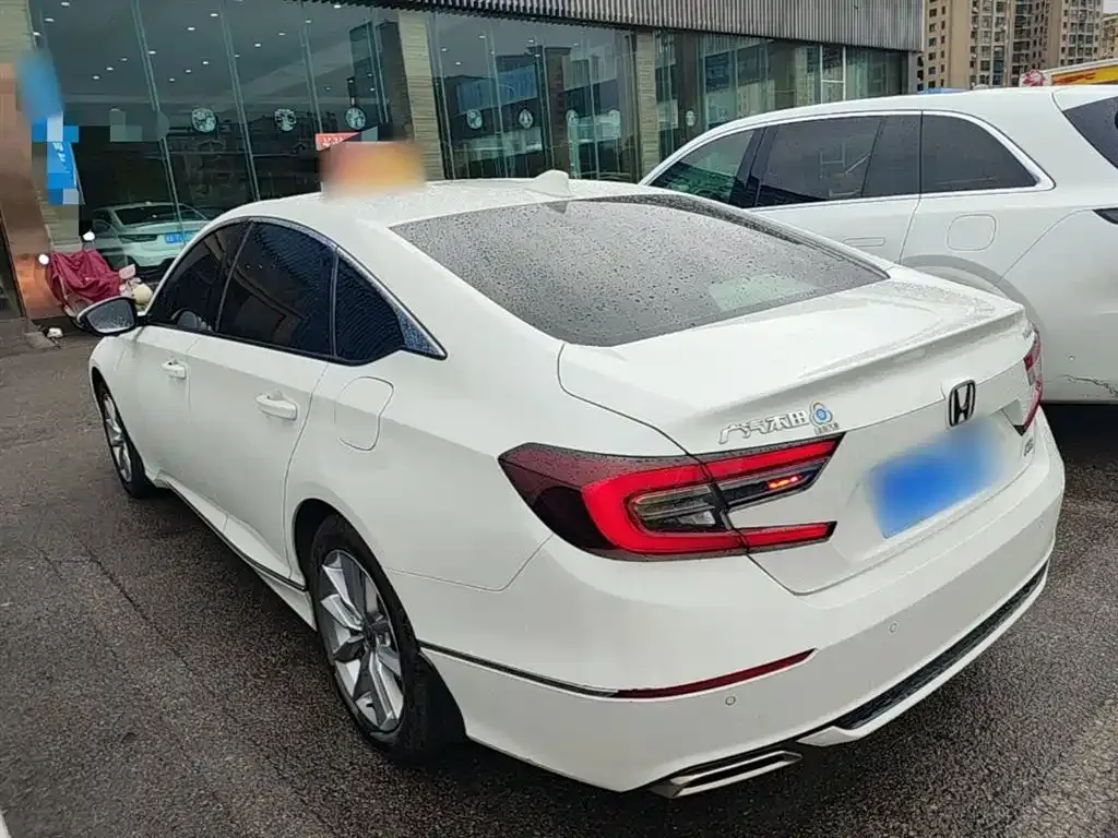 Honda Accord — фото 6