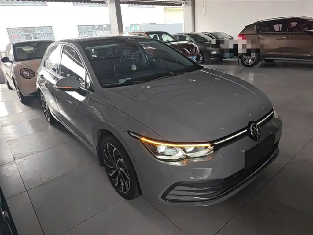 Volkswagen Golf 2021 из CN, фото 2