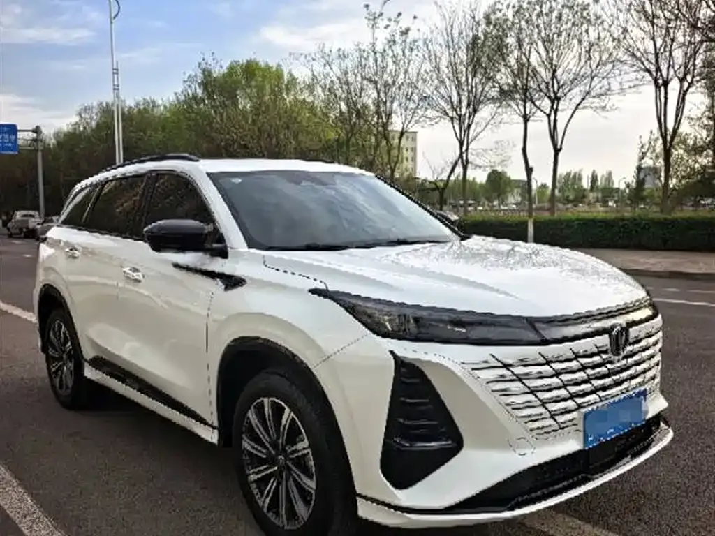 Changan CS75PLUS — фото 6