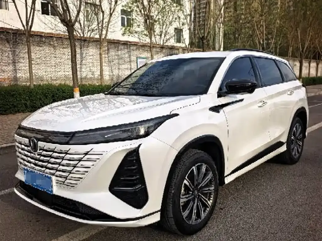 Changan CS75PLUS — фото 8