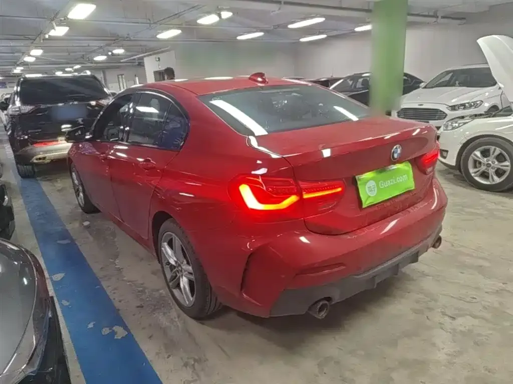 BMW 1 Series 2021 из CN, фото 9