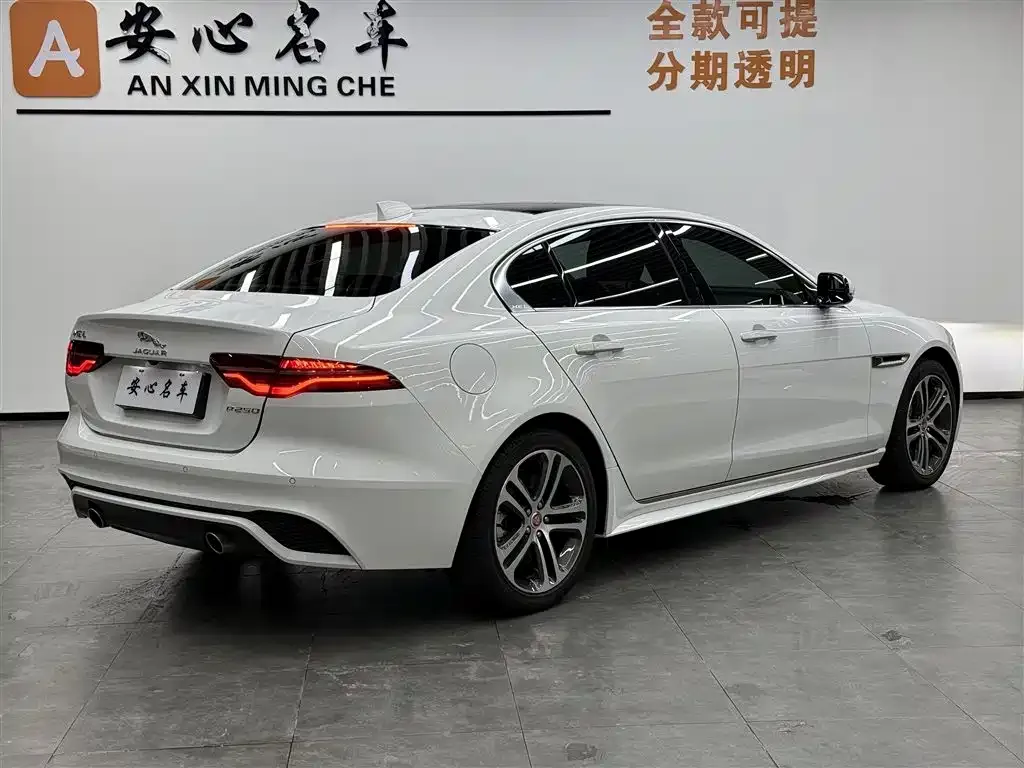 Jaguar XEL — фото 10