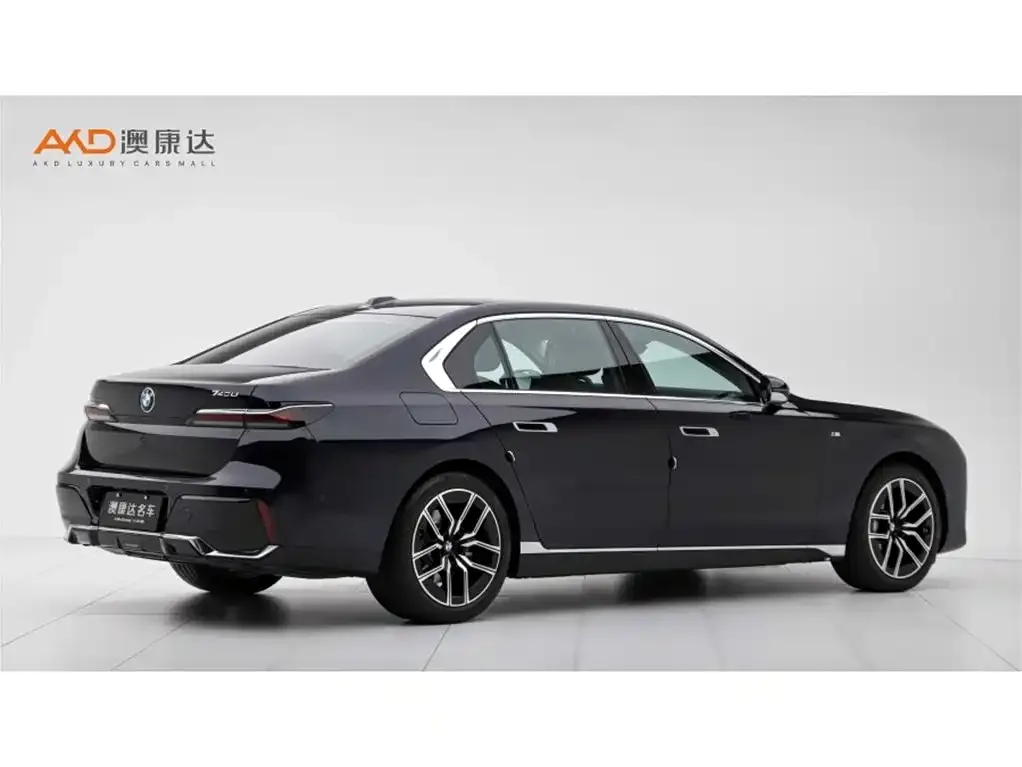 BMW 7 Series 2023 из CN, фото 6