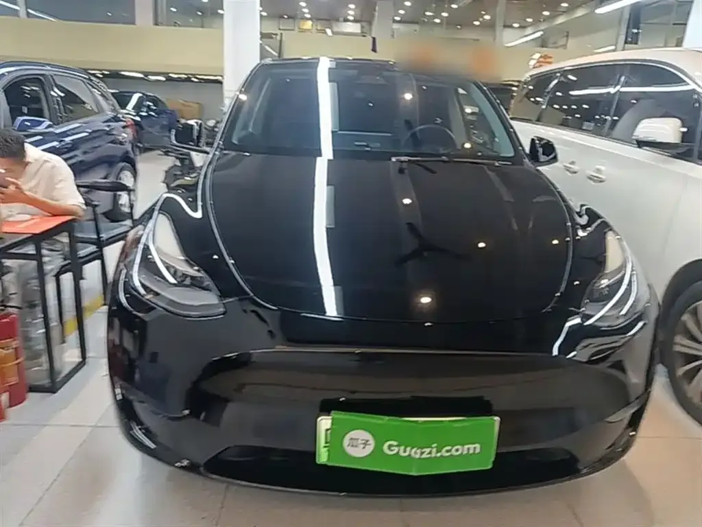 Tesla Model Y — фото 7
