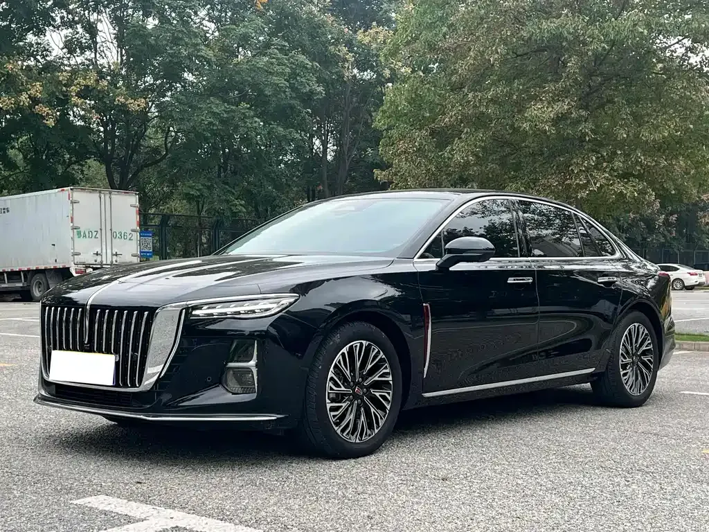 Hongqi H5 — фото 1
