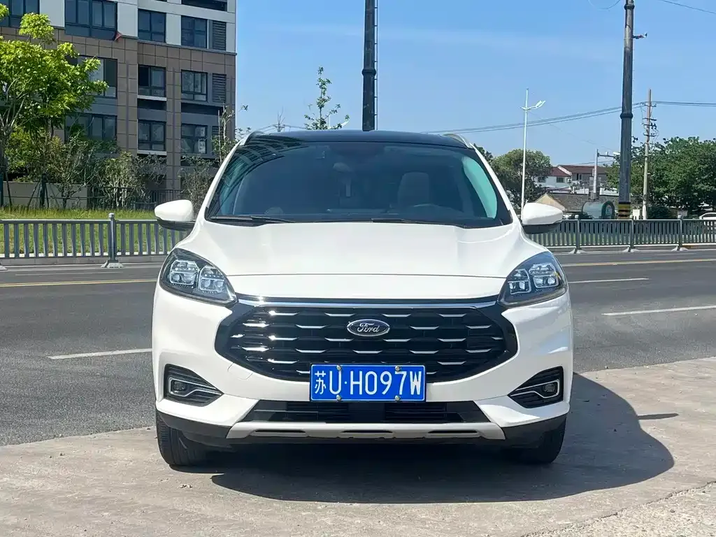 Ford Escape 2023 из CN, фото 8