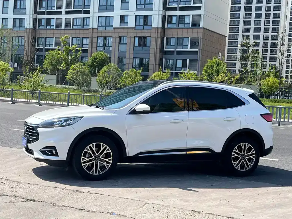 Ford Escape 2023 из CN, фото 7