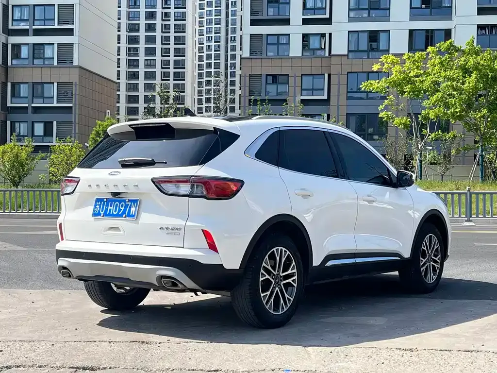 Ford Escape 2023 из CN, фото 9