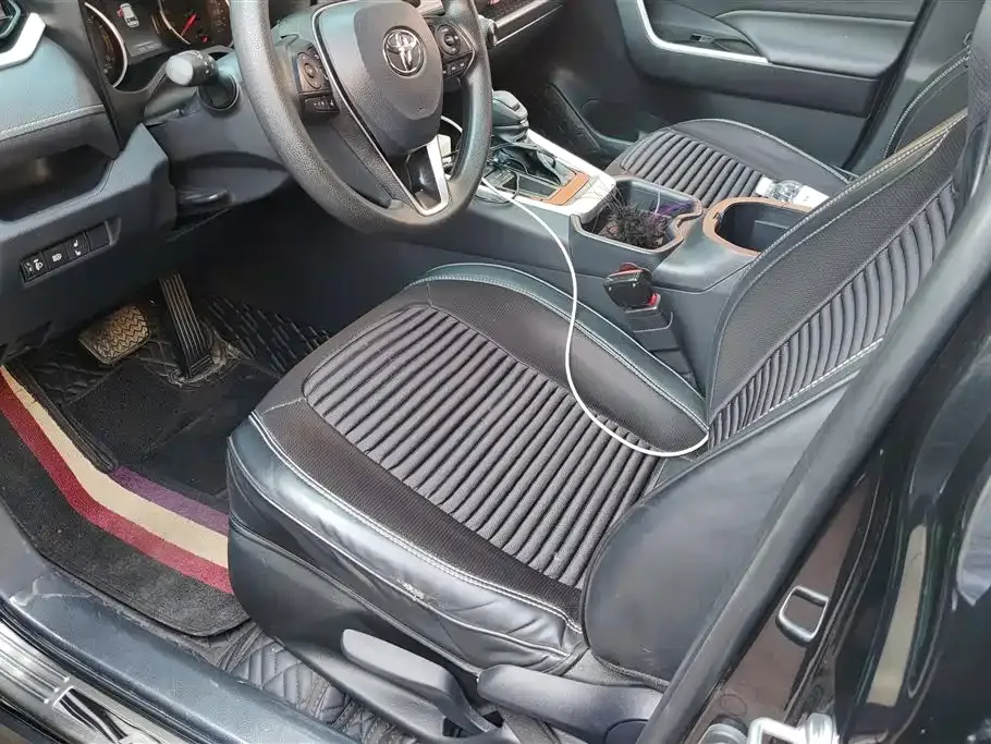 Toyota RAV4 2025 из CN, фото 6