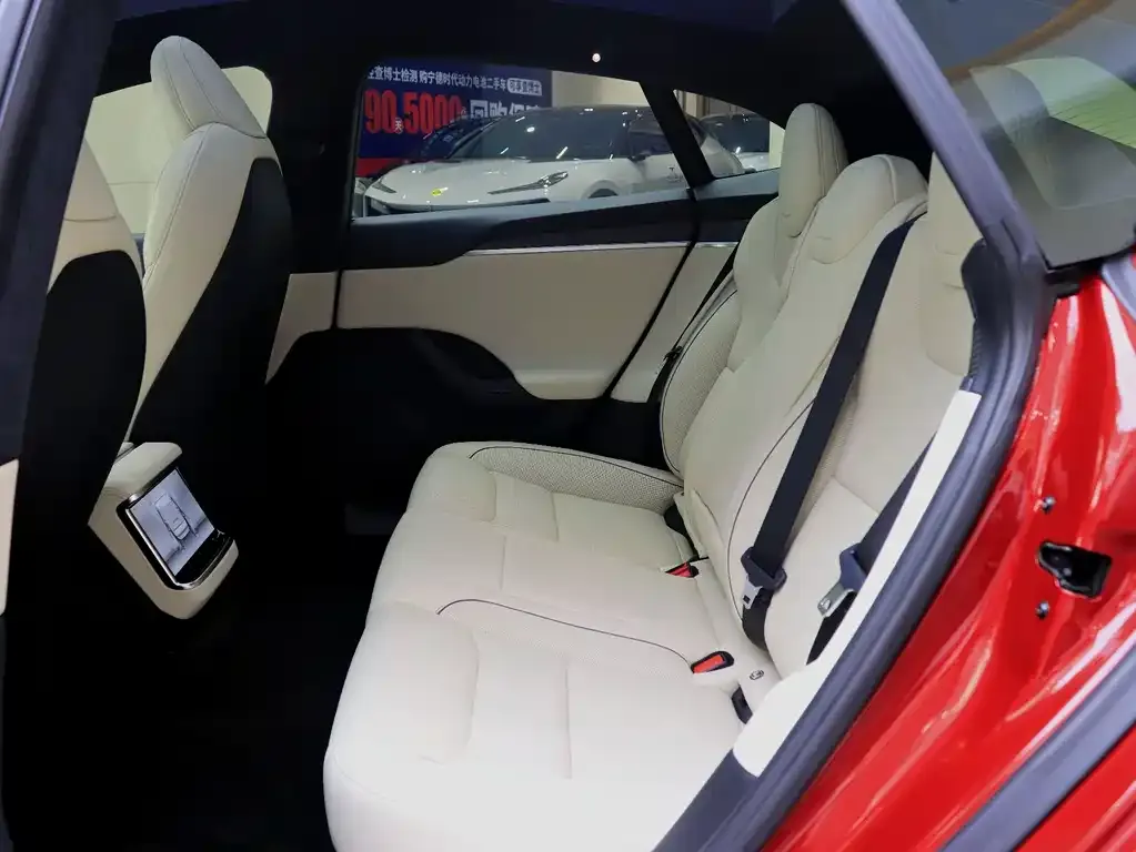 Tesla Model S 2023 из CN, фото 4