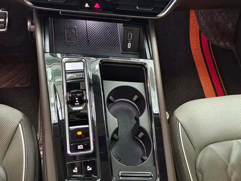 Volkswagen Viloran 2024 из CN, фото 10
