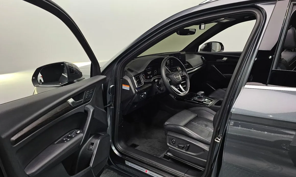 Audi Q5 2023 из KR, фото 9
