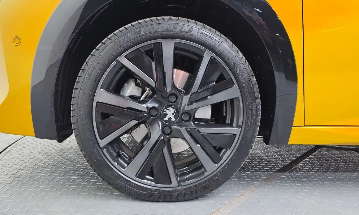 Peugeot 208 2023 из KR, фото 4