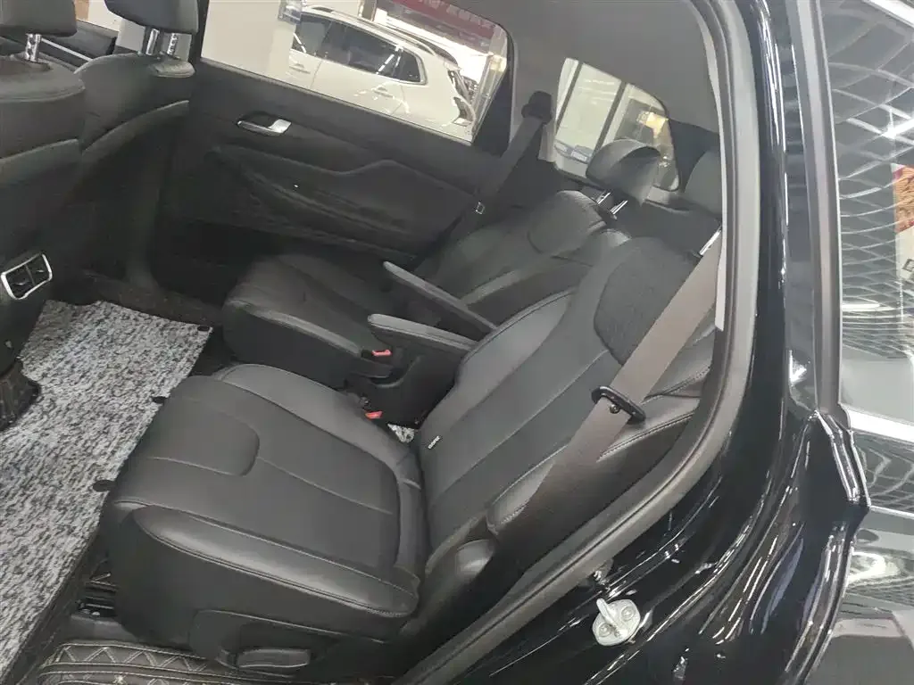 Hyundai Santa Fe 2023 из CN, фото 8