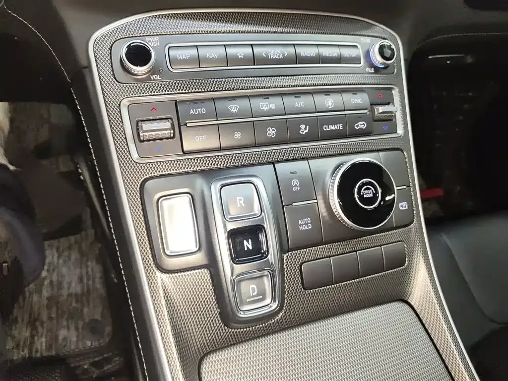 Hyundai Santa Fe 2023 из CN, фото 9