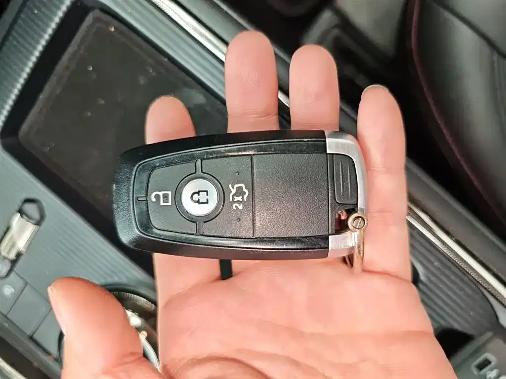 Ford Mondeo 2023 из CN, фото 3