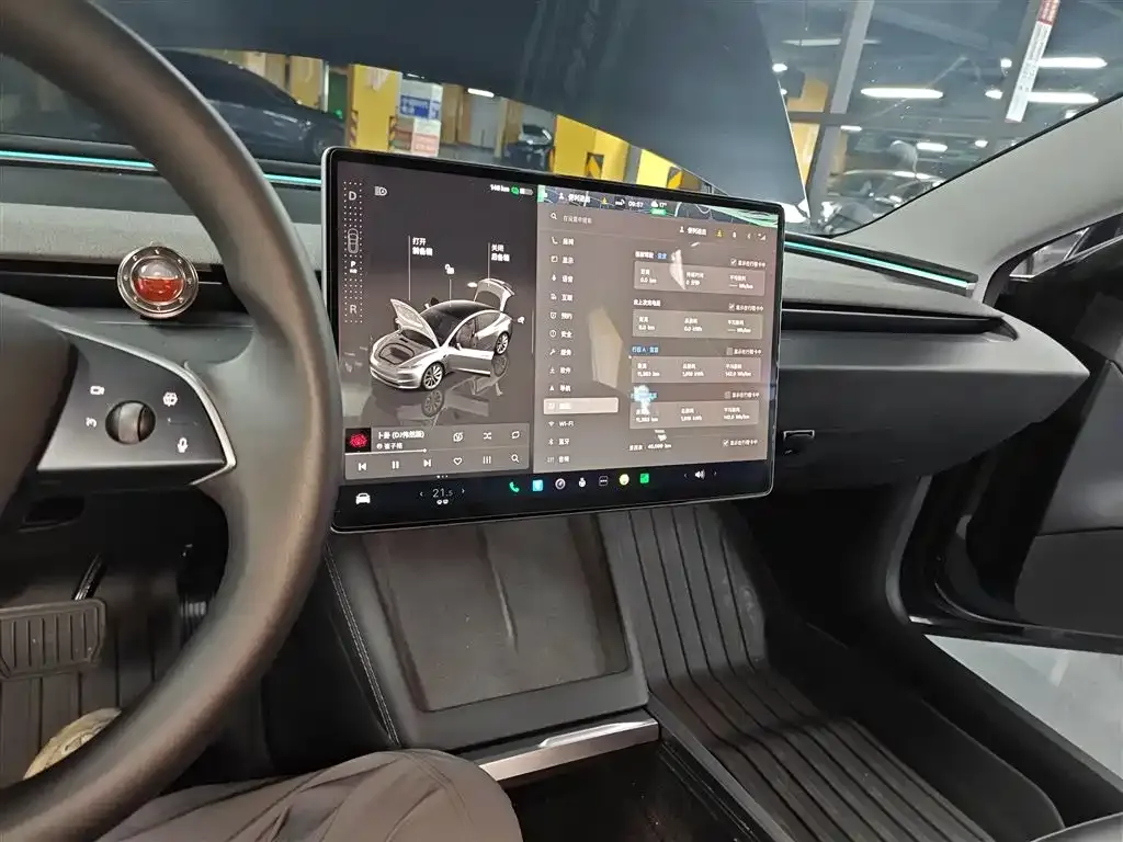 Tesla Model 3 — фото 4