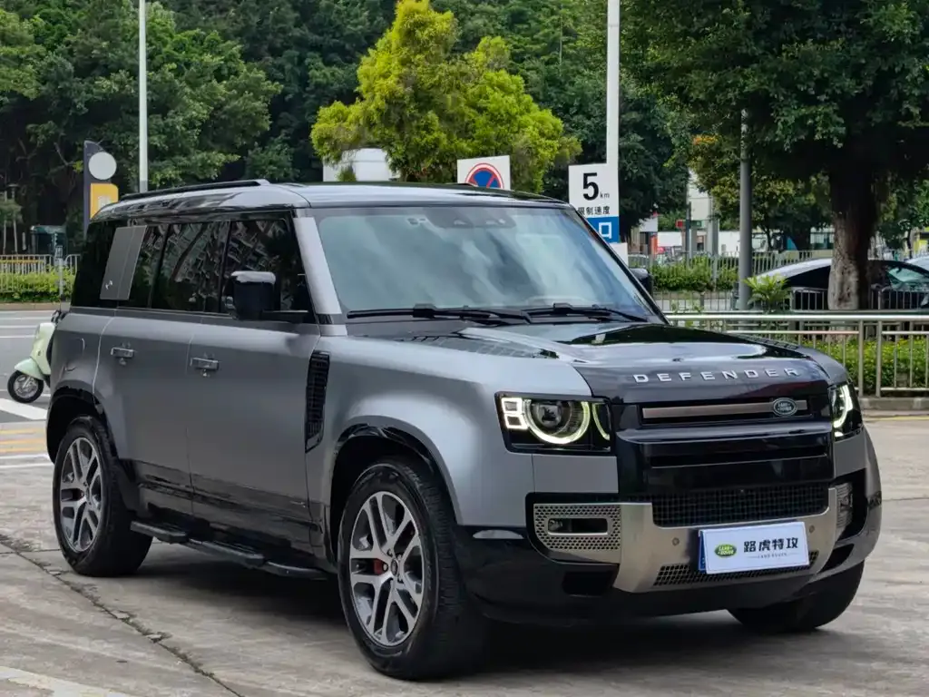 Land Rover Defender — фото 10