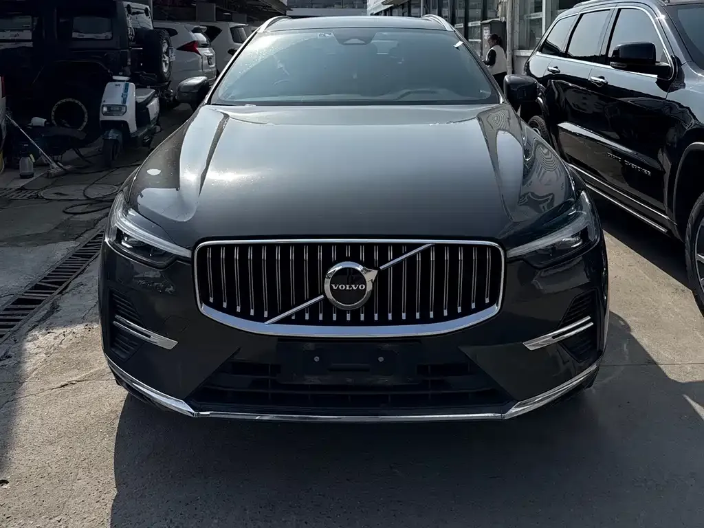 Volvo XC60 2022 из CN, фото 4