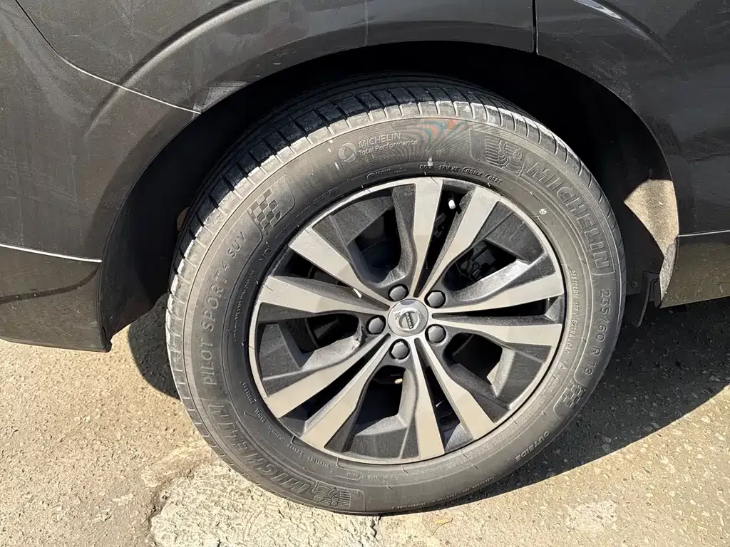 Volvo XC60 2022 из CN, фото 9