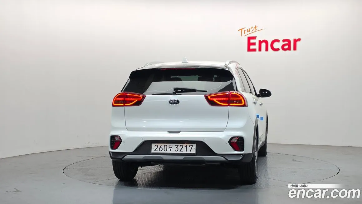 Kia Niro — фото 3