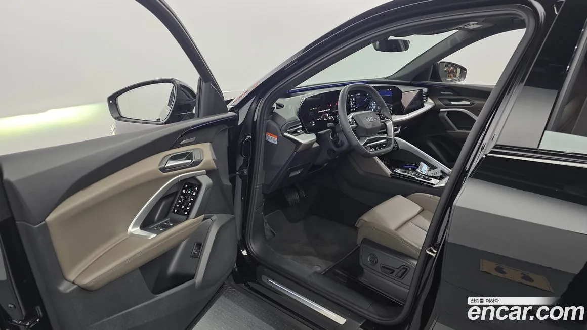 Audi Q5 2025 из KR, фото 5