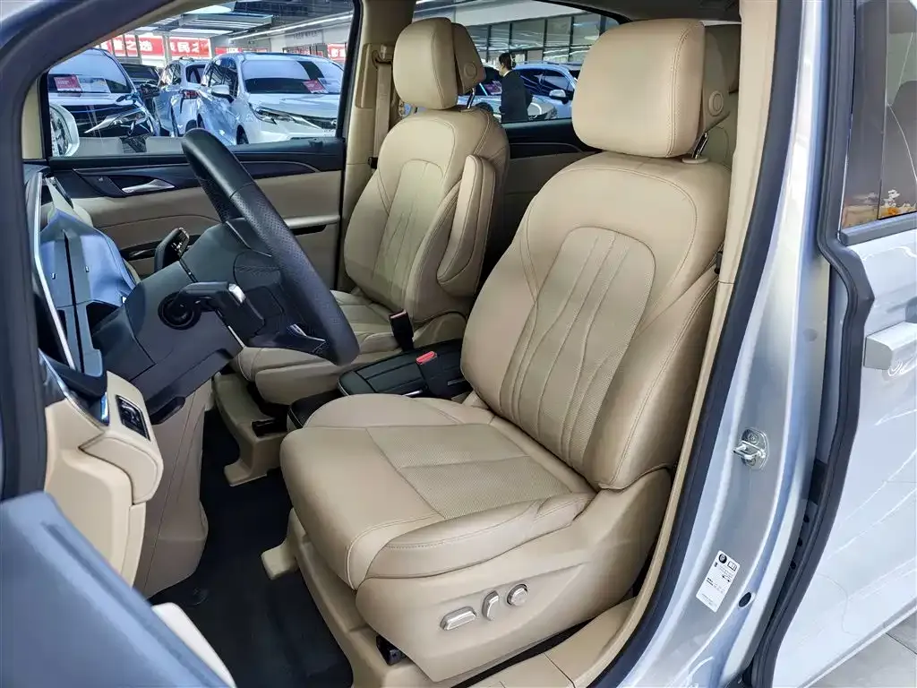 Buick GL8 Hybrid 2025 из CN, фото 7